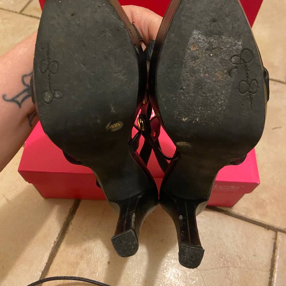 Jessica Simpson Gladiator Heels 7.5 - Picture 4 of 7